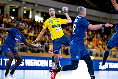 Lukas Sandell im Testspiel gegen Paris Saint-Germain.