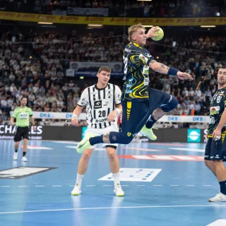 Edwin Aspenbäck im sin der Luft im freien Durchbruch