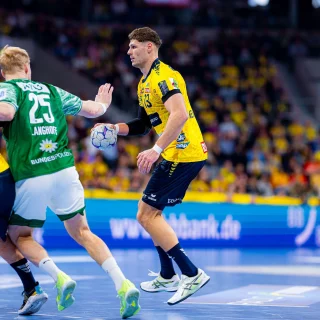 Basti Heymann vor der gegnerischen Abwehr