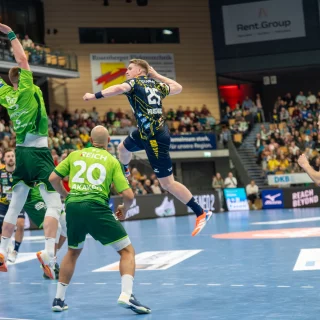 Haukur Thrastarson im Wurf.