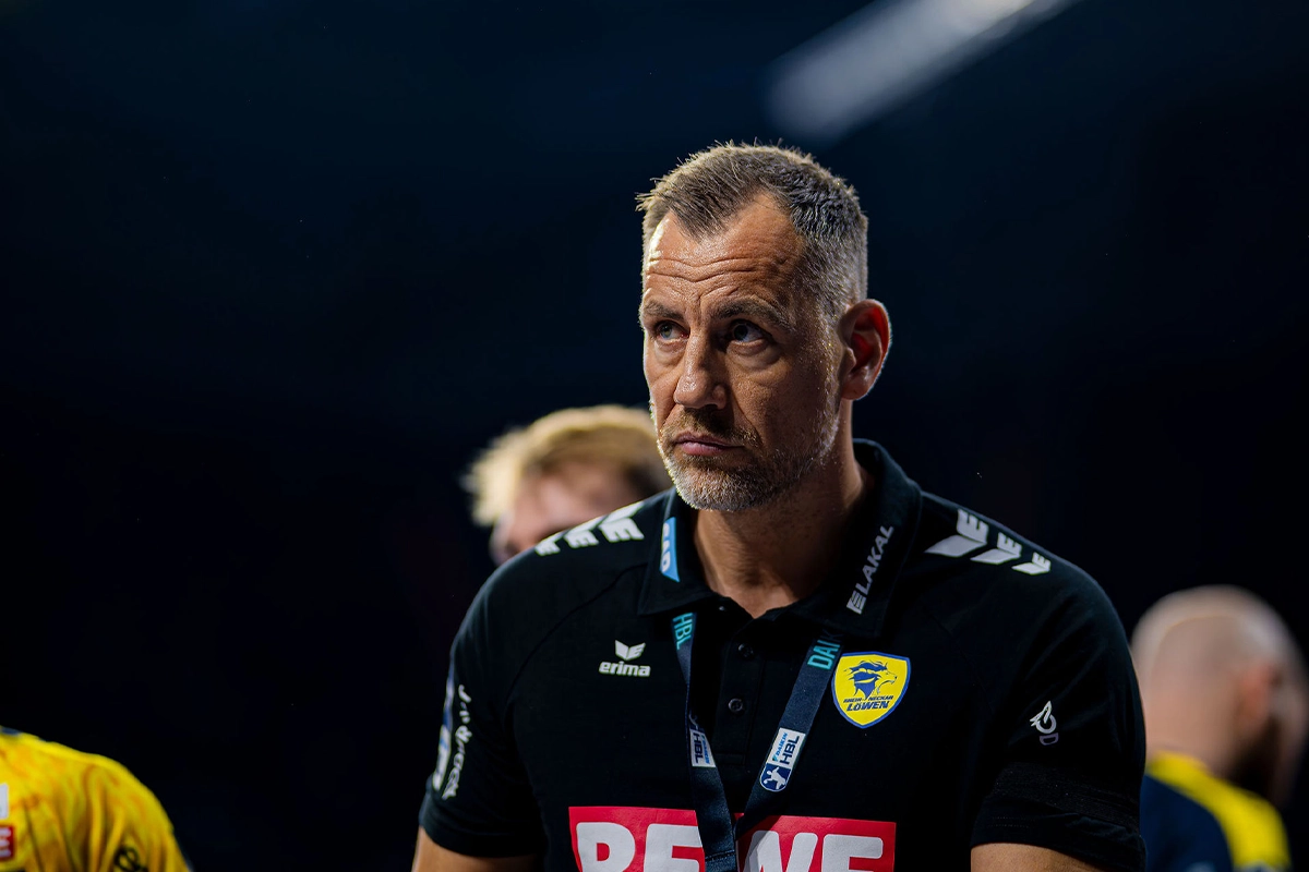 Löwen-Coach Maik Machulla blickt auf das Auswärtsspiel in Wetzlar.