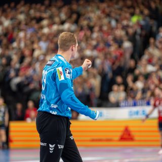 David Späth jubelt nach einer Parade.
