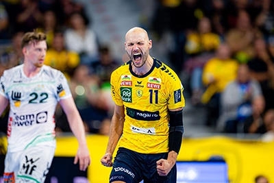 Lukas Sandell im Trikot der Rhein-Neckar Löwen.