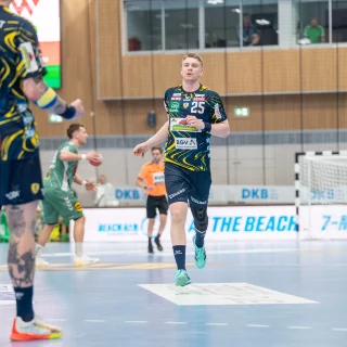 Haukur Thrastarson au fem Spielfeld beim Auswärtsspiel gegen Minden.