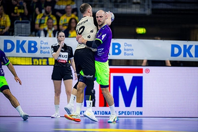 Löwen feiern Heimsieg gegen BHC.