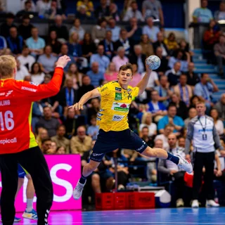 Gino Steenaerts im Sprungwurf.