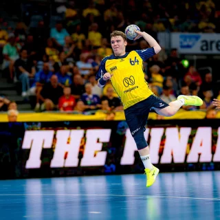Special Olympics Spieler beim Sprungwurf bei THE FINAL ROAR.
