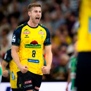 Tim Nothdurft beim Jubeln im Spiel gegen Hannover.