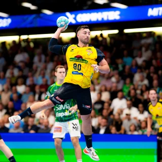 Kohlbacher wirft beim Göppingenspiel.