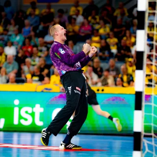 David Späth beim Jubeln im Spiel gegen Gummersbach.