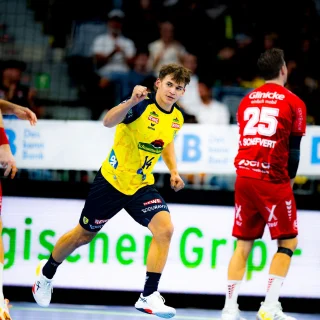 Gino Steenaerts beim Jubeln im Spiel gegen die MT Melsungen.