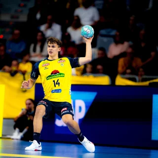 Gino Steenaerts beim Wurf im Spiel gegen die MT Melsungen.