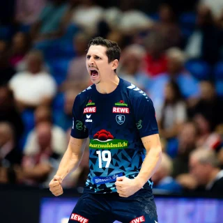 Marius Steinhauser beim Jubelschrei im Spiel gegen die MT Melsungen.