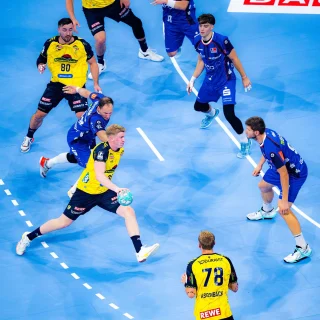 Haukur Thrastarson und Jannik Kohlbacher im Spiel gegen den HBW.
