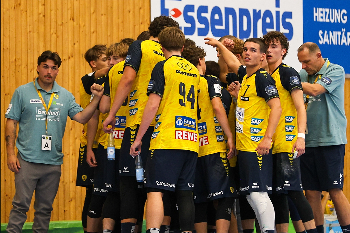 U19