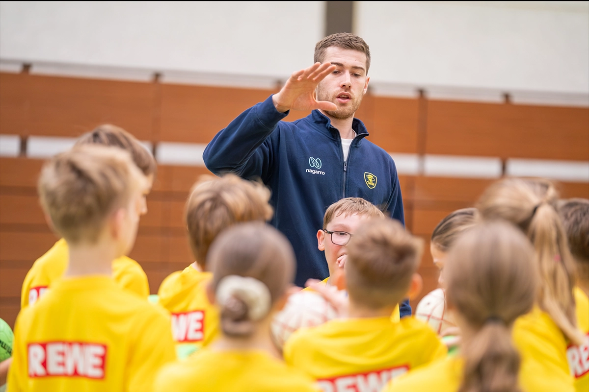 Tim Nothdurft im Löwencamp