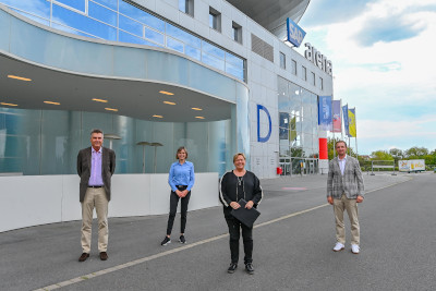 Am Dienstag, 4. August, haben sich Vertreter von Teamsport BW und SAP-Arena-Geschäftsführer Daniel Hopp mit Ministerin Eisenmann getroffen.