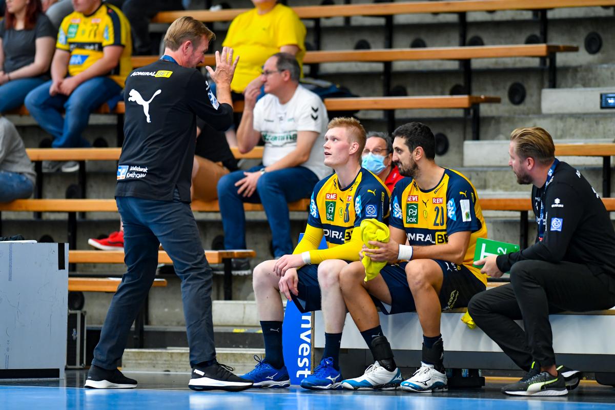 Schreckensmeldung vor dem Derby: Ilija Abutovic fällt wohl bis Saisonende aus: Verletzung bei Göppingen-Spiel erlitten.