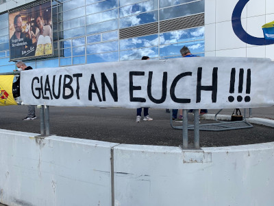 Baden Lions zeigen Flagge bei EHF FINALS: Der mitgliederstärkste Fan-Club der Rhein-Neckar Löwen bereichert Heim-Final-Four in der SAP Arena