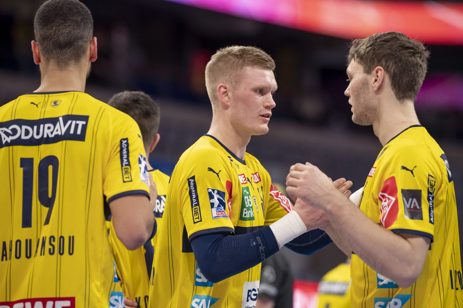 EM-Tag 6: Vorrunden-Finale und deutsches Personal-Puzzle. Sieben Corona-Fälle wirbeln Kader der Nationalmannschaft komplett durcheinander.